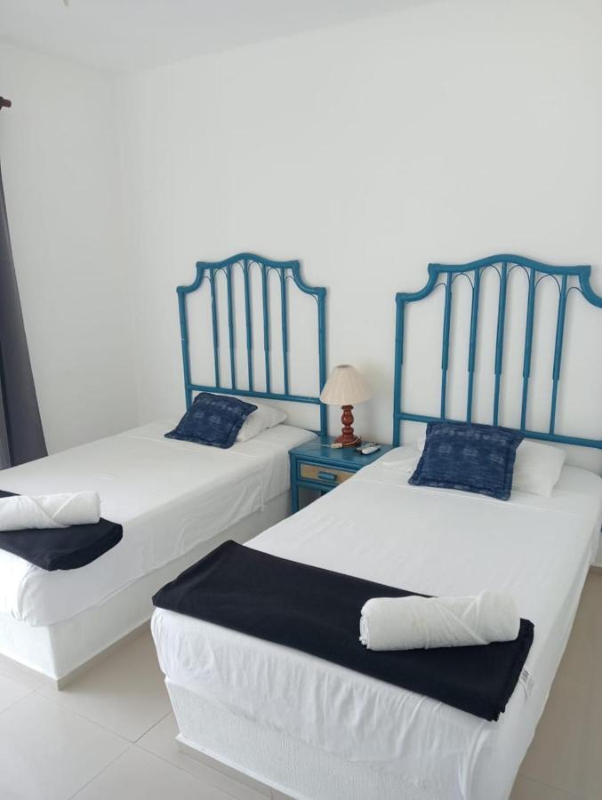 Magnifico Departamento, Cocina Equipada, 2 Recamaras 2 Banos , Hasta 6 Personas, 3 Albercas, Playa A 50 Mts Wifi, Aire Acondicionado Lägenhet Manzanillo Exteriör bild
